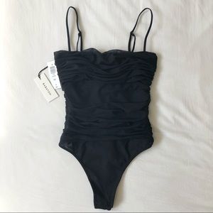 NWT Aritzia Babaton Luxor Bodysuit